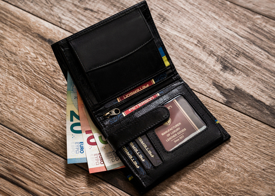 Гаманець чоловічий PETERSON PTN-303UP-BLACK Гаманець чоловічий PETERSON PTN-303UP-BLACK