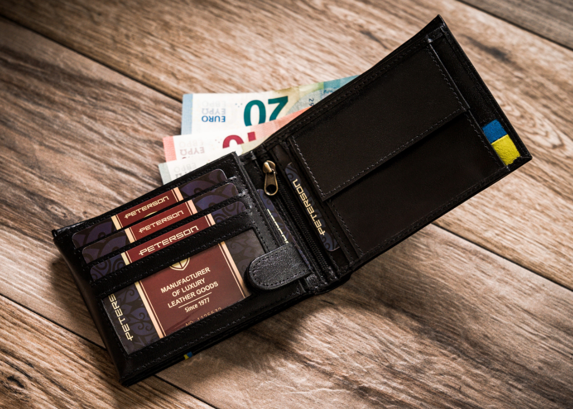 Гаманець чоловічий PETERSON PTN-304UP-BLACK Гаманець чоловічий PETERSON PTN-304UP-BLACK