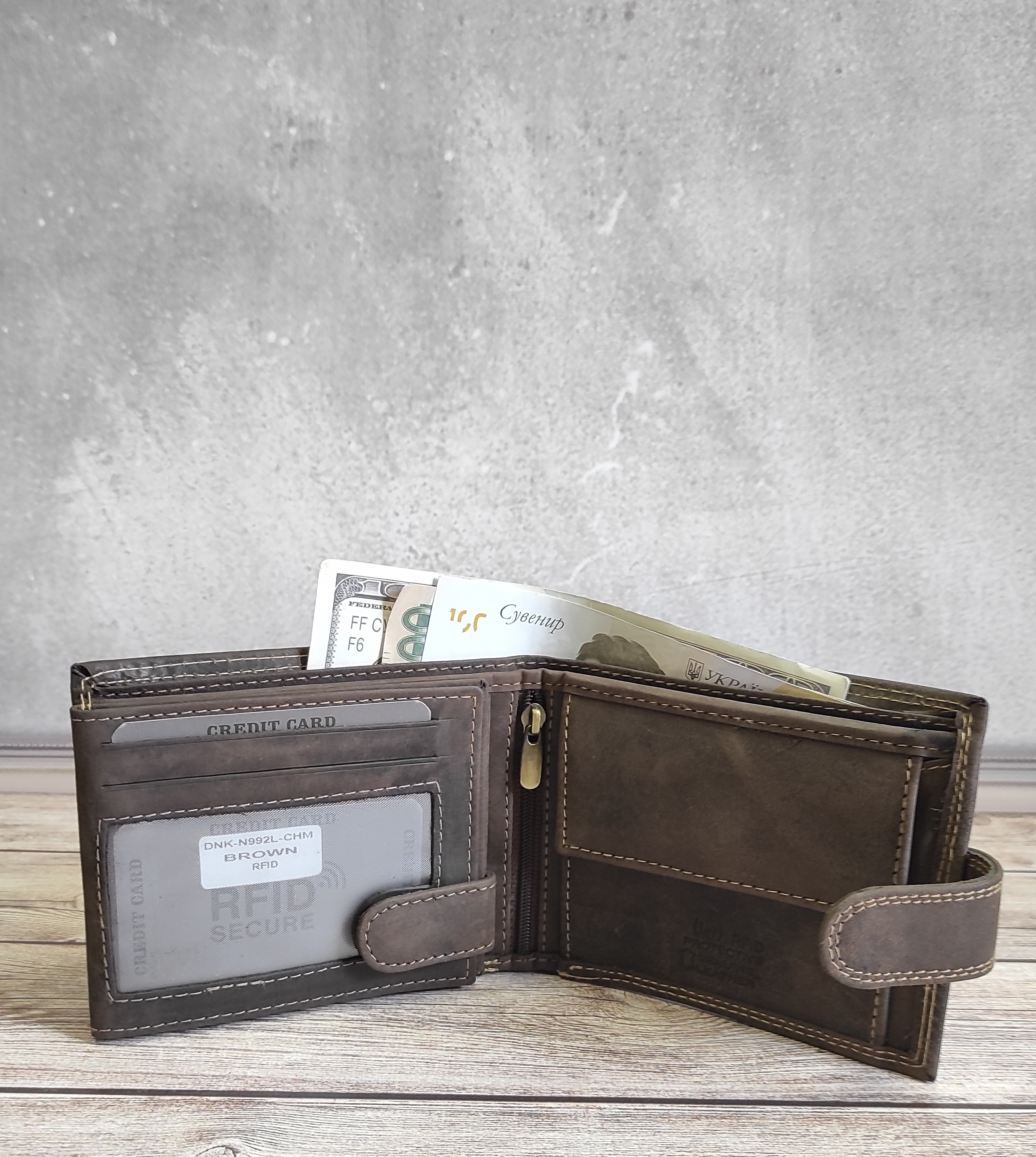 Гаманець чоловічий DNK Leather DNK-N992L-CHM-BROWN Гаманець чоловічий DNK Leather DNK-N992L-CHM-BROWN
