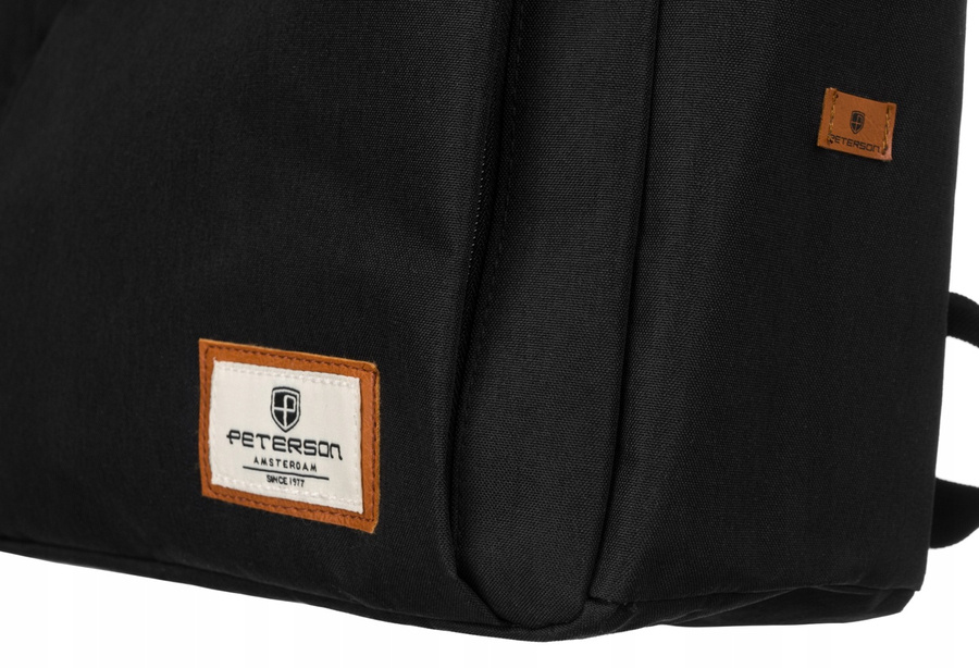 Наплічник PETERSON BPP-02-BLACK с портом USB для заряджання Наплічник PETERSON BPP-02-BLACK с портом USB для заряджання