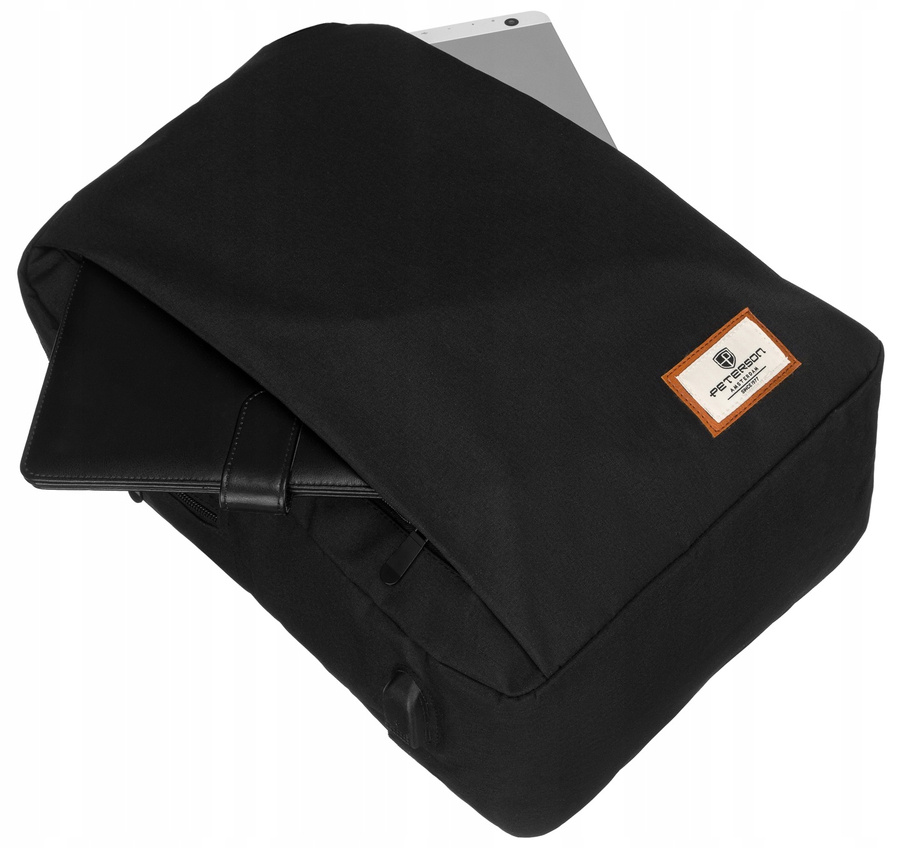 Наплічник PETERSON BPP-02-BLACK с портом USB для заряджання Наплічник PETERSON BPP-02-BLACK с портом USB для заряджання