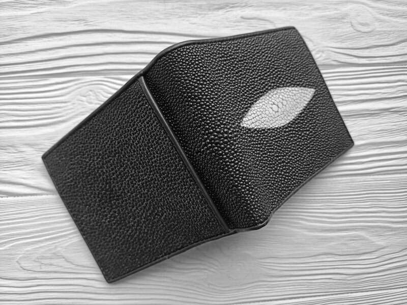 Портмоне зі шкіри ската АР-18566-black Портмоне зі шкіри ската АР-18566-black