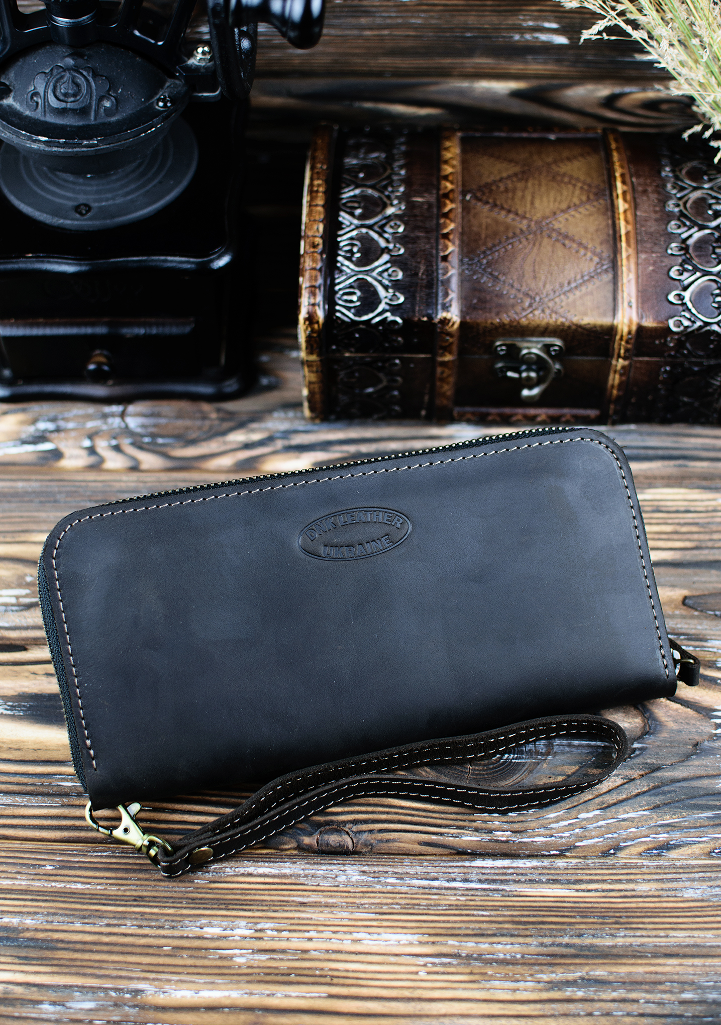 Гаманець шкіряний на блискавці DNK Leather DNK-LW-01-col.F