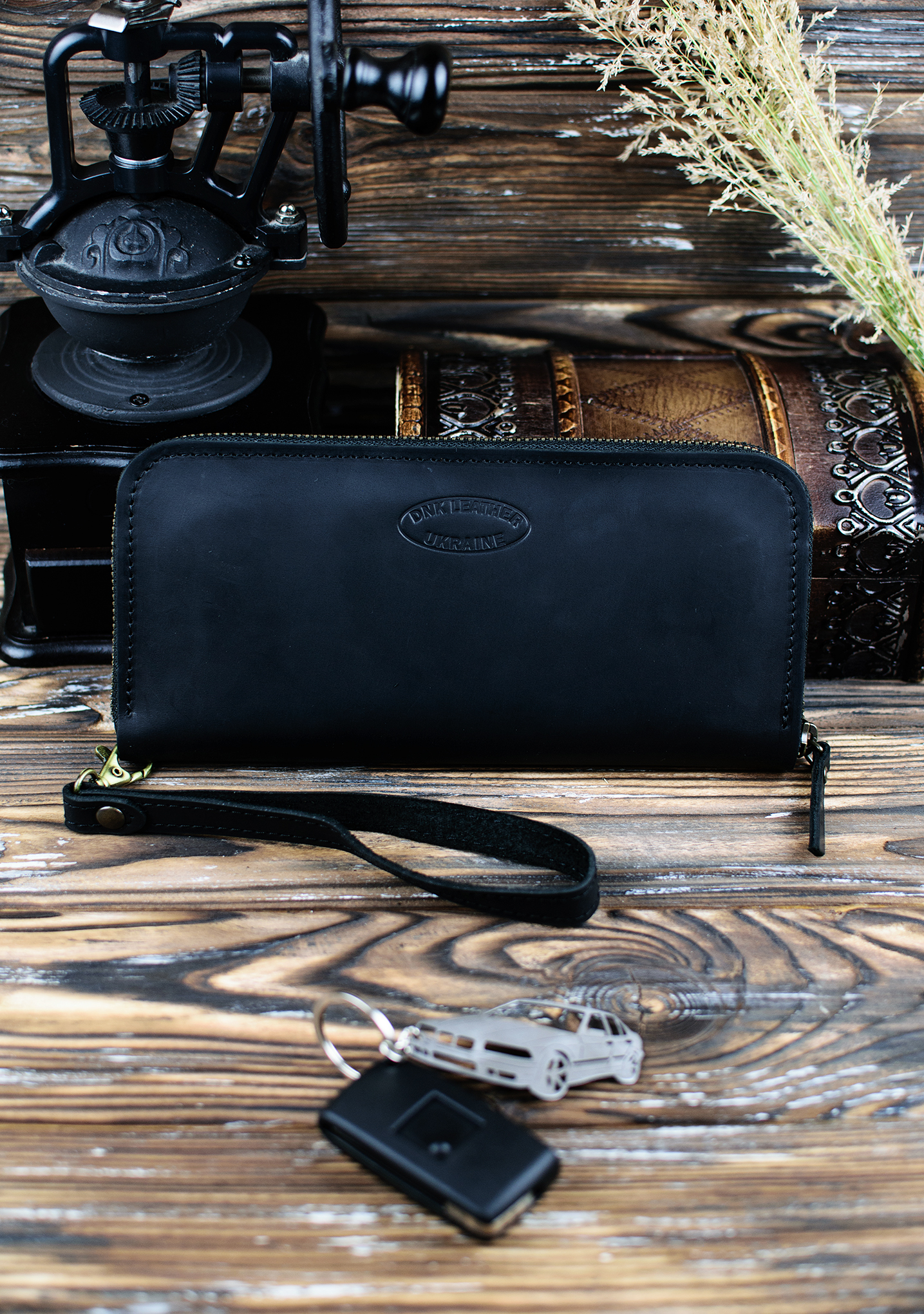 Гаманець шкіряний на блискавці DNK Leather DNK-LW-01-col.J Гаманець шкіряний на блискавці DNK Leather DNK-LW-01-col.J