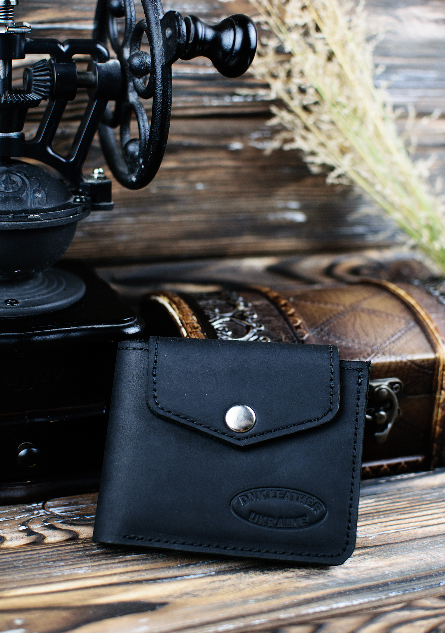 Гаманець шкіряний DNK Leather DNK-LW-08-col.J чорний Гаманець шкіряний DNK Leather DNK-LW-08-col.J чорний