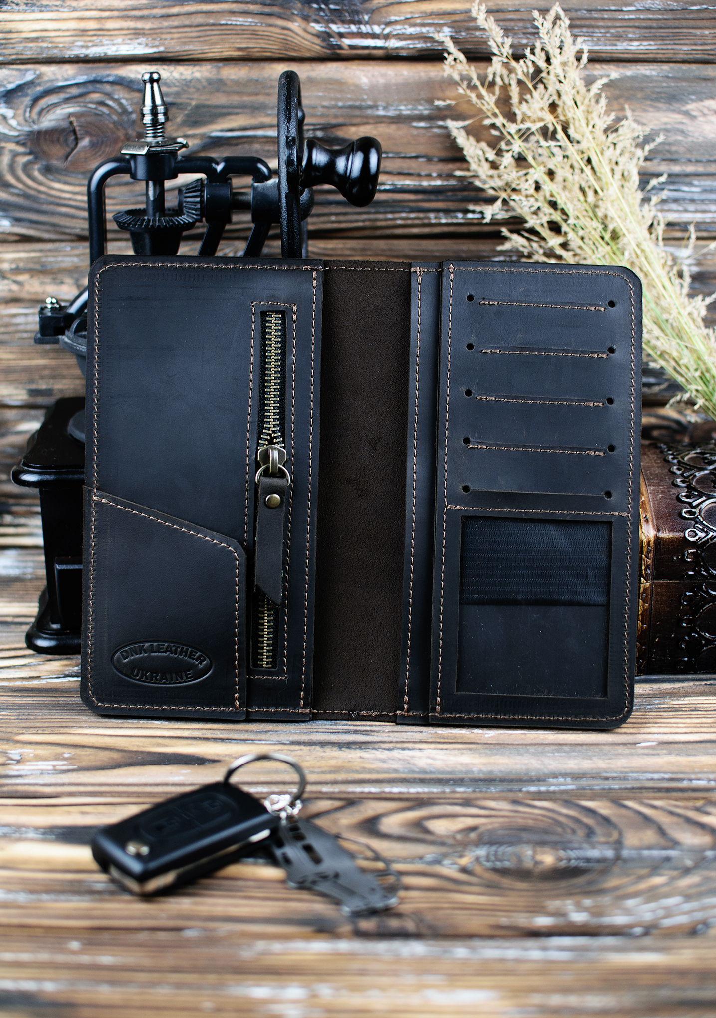 Гаманець шкіряний DNK Leather DNK-LW-11-col.F коричневий